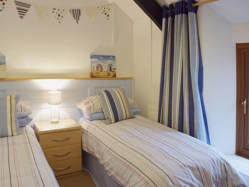 Twin bedroom | Ty Capel Seion, St Dogmaels near Cardigan