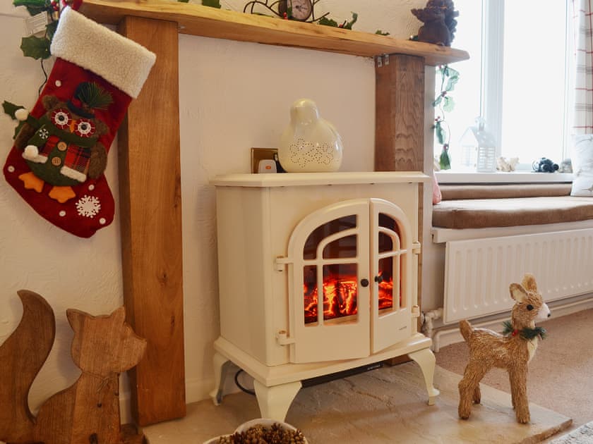Living room/dining room | Salem Fach, Llanfairynghornwy