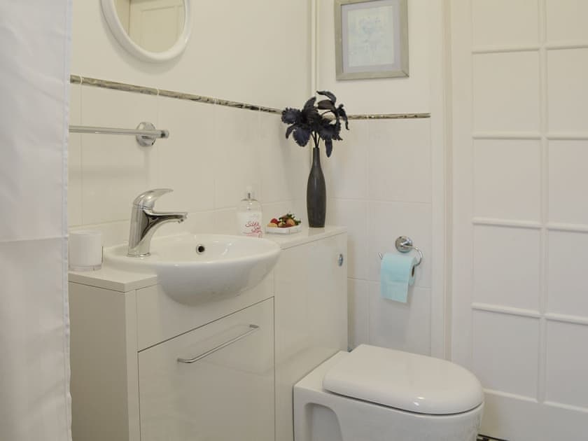 Shower room | Hafan, Aberffraw, Anglesey