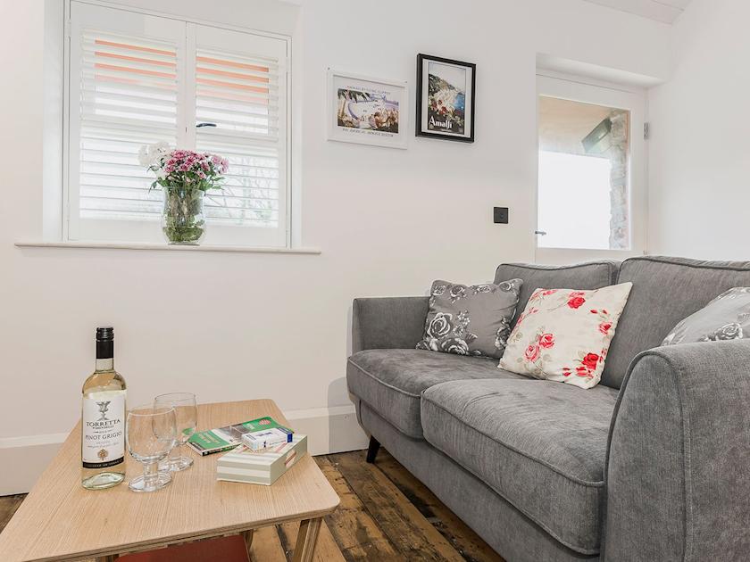 Beautifully finished Contemporary open plan living room, kitchen and dining area | Ty· Sam - Ty Coch Chatham, Llandwrog, near Caernarfon