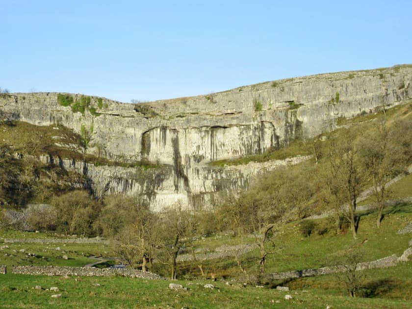 Nearby Malham Cove | Oak Cottage, Eshton near Skipton