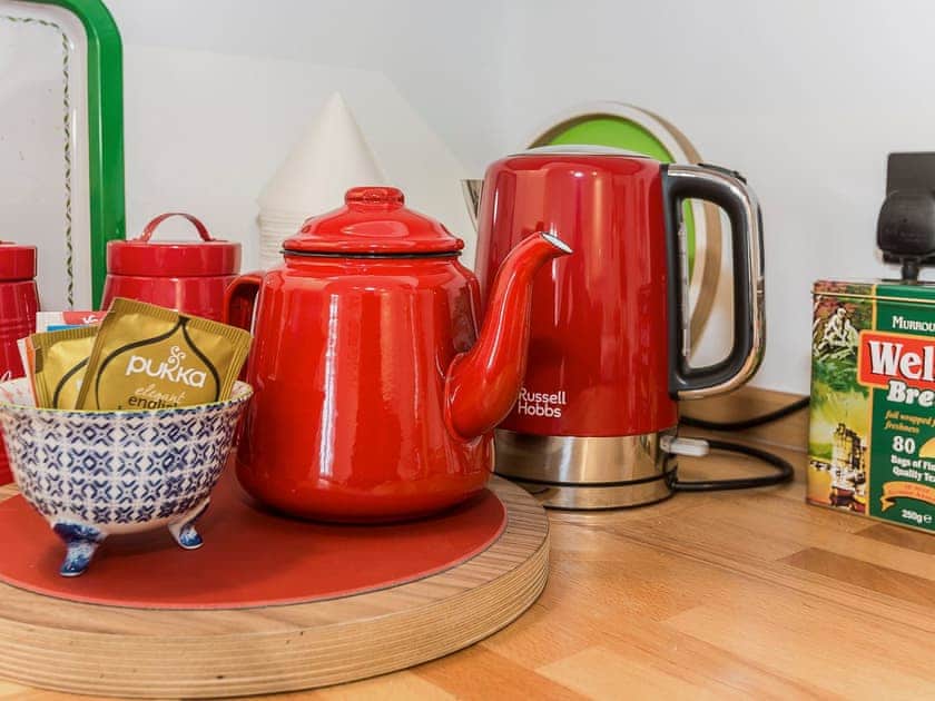 Well equiped attractive kitchen | Ty· Macsen - Ty Coch Chatham, Llandwrog, near Caernarfon