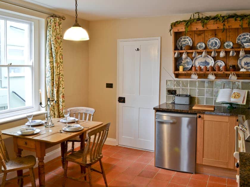 Kitchen diner with range cooker and belfast sink | Pippin Cottage, Holt