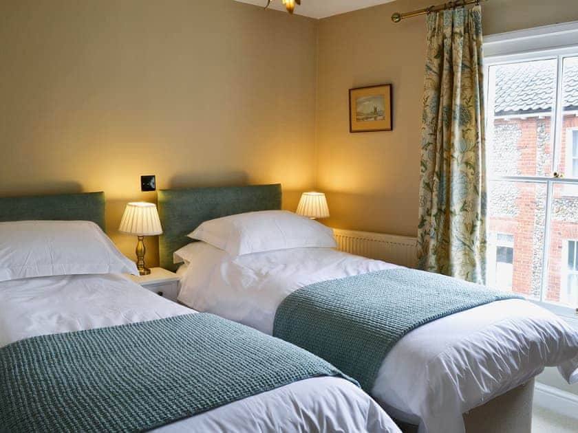 Double bedroom | Pippin Cottage, Holt