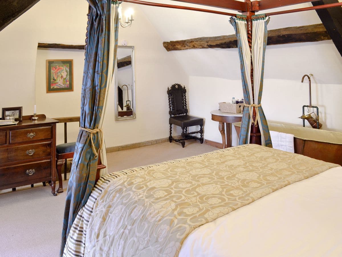 Betsy Cottage Ref W44202 In Butleigh Near Glastonbury Somerset