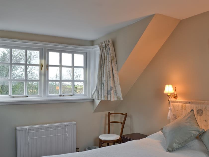 Double bedroom | Edenwoodend Cottage, Cupar, near St. Andrews