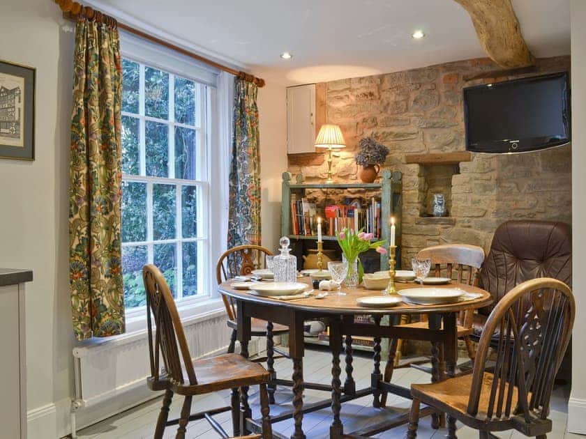 Beautiful dining area | Friary Cottage, Ludlow