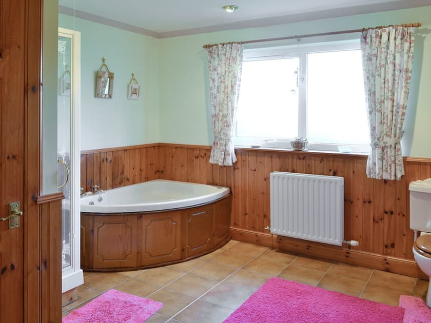 Spacious family bathroom | Rhonepark Steading, Crossmichael, near Castle Douglas