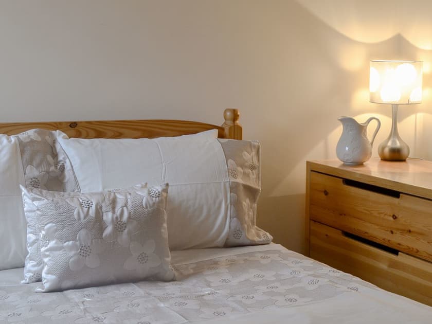 Double bedroom | Mill Pond Cottage, Cromford