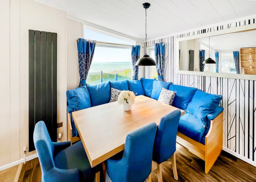 Platinum Lodge Bay View - Aber Bay Holiday Park, Clarach