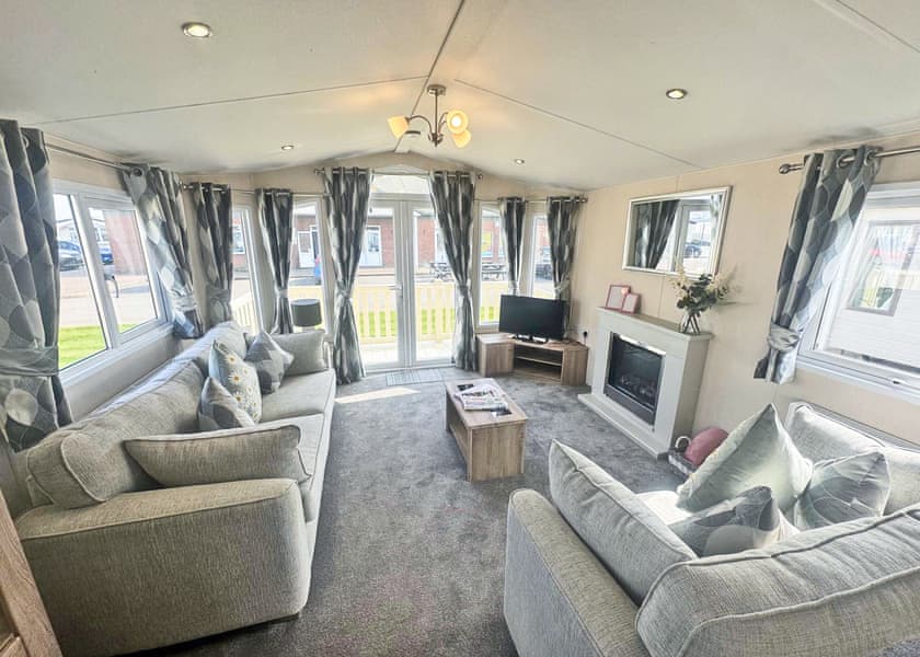 Chestnut (Pet) - Aldbrough Leisure Park, Aldbrough