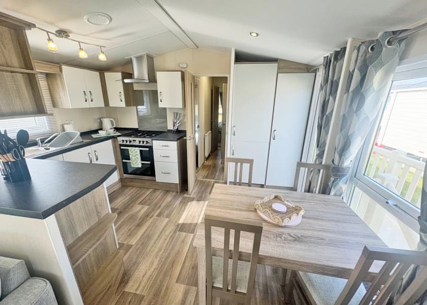 Chestnut (Pet) - Aldbrough Leisure Park, Aldbrough