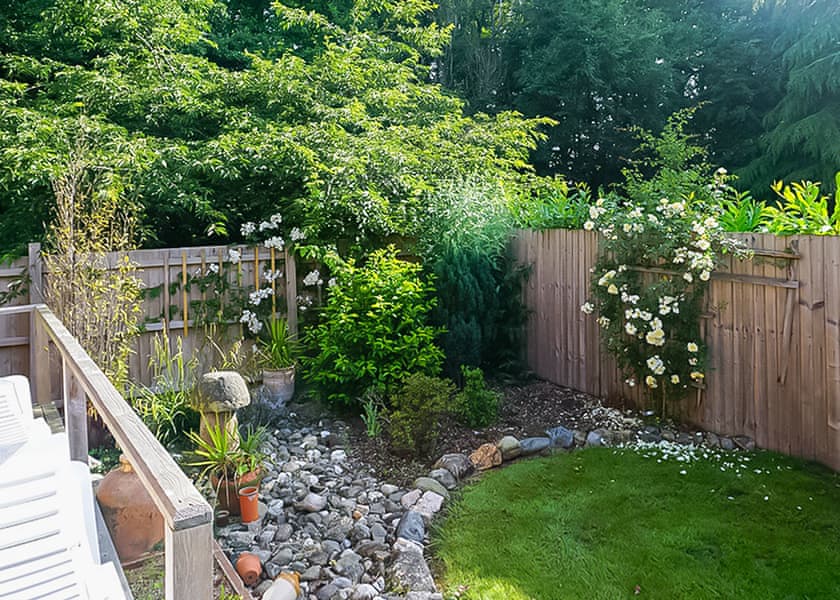 Buzzard Lodge - Acksea Lodges, Oswestry