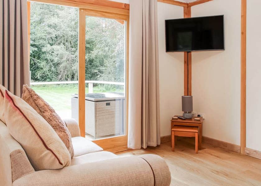 Moorhen Lodge - Acksea Lodges, Oswestry