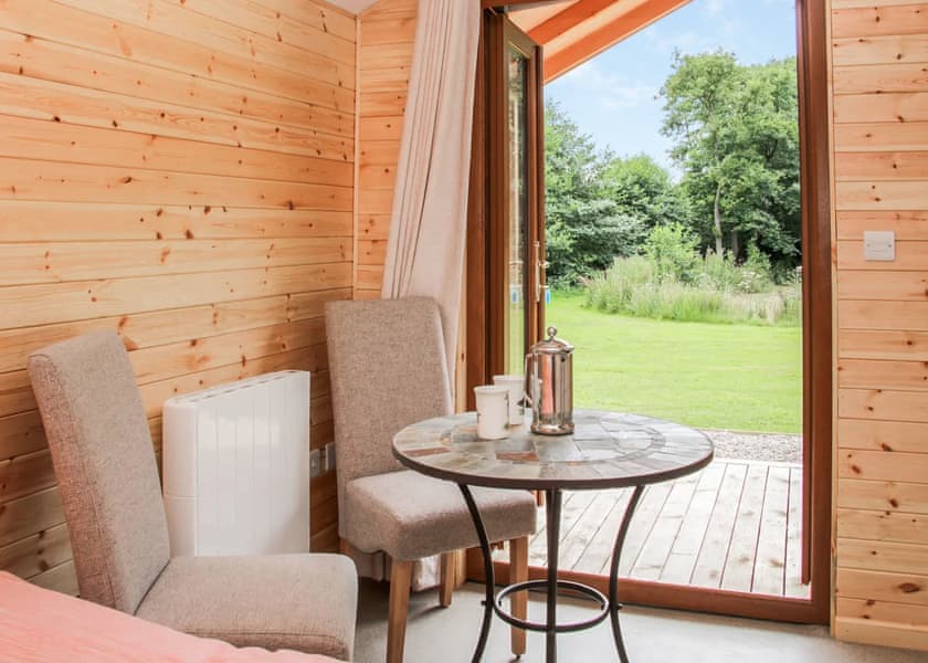 Robin - Acksea Lodges, Oswestry