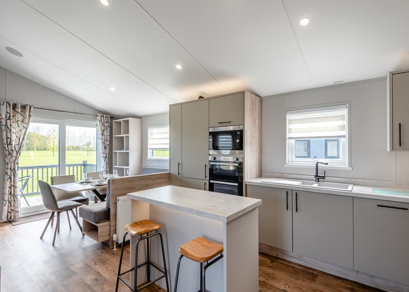 St Andrew’s Lodges VIP (Pet) - Addlethorpe Country Park, Addlethorpe