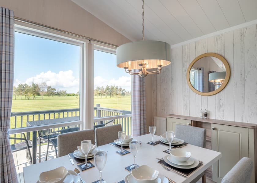 Sunningdale Lodge - Addlethorpe Country Park, Addlethorpe