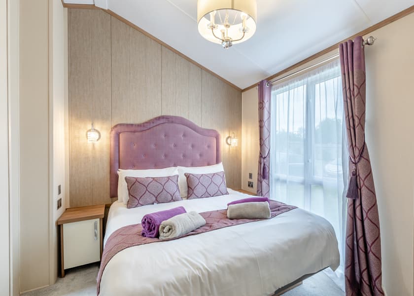 Typical | Symphony 3 - Andrewshayes Orchard Retreat, Axminster