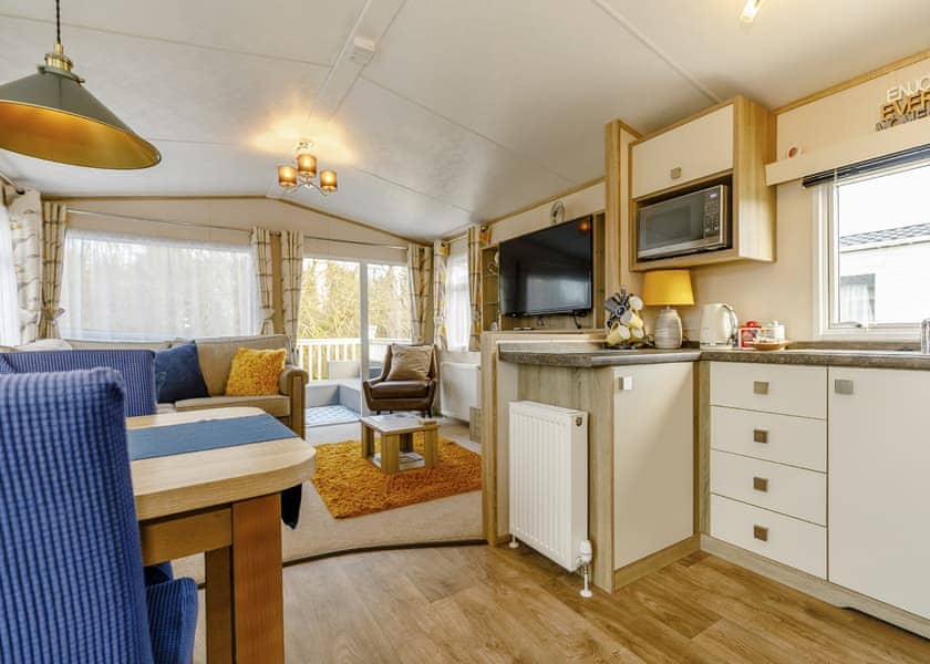 Typical | Bronze Holiday Home P/F - Allerthorpe Country Park, Pocklington