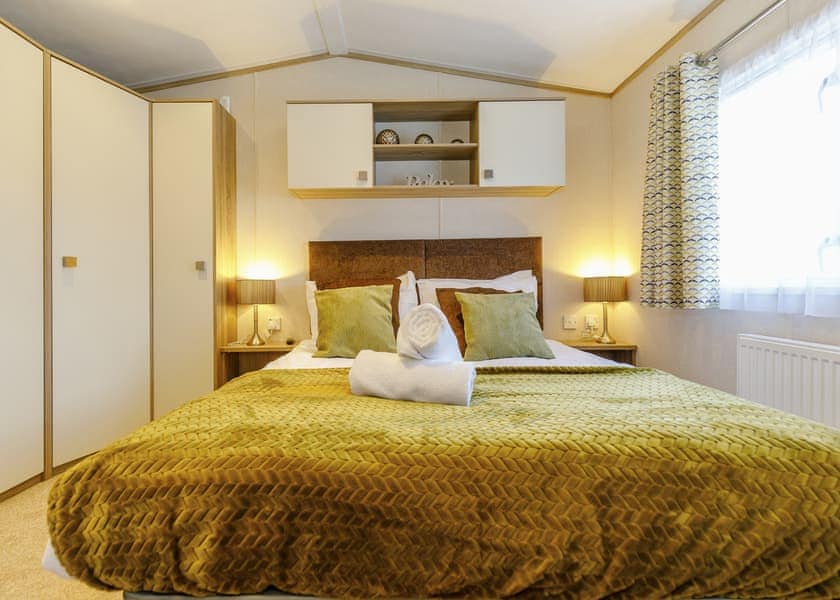 Typical | Bronze Holiday Home P/F - Allerthorpe Country Park, Pocklington