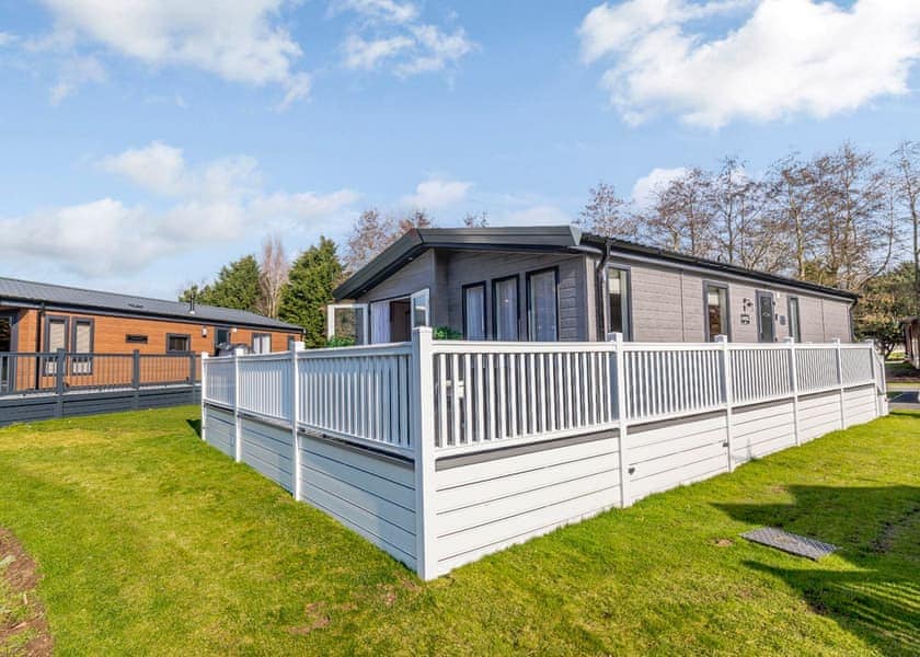 Lakeview Lodge VIP - Allerthorpe Golf and Country Park, Pocklington