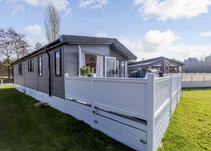 Typical | Gold Lodge - Allerthorpe Country Park, Pocklington