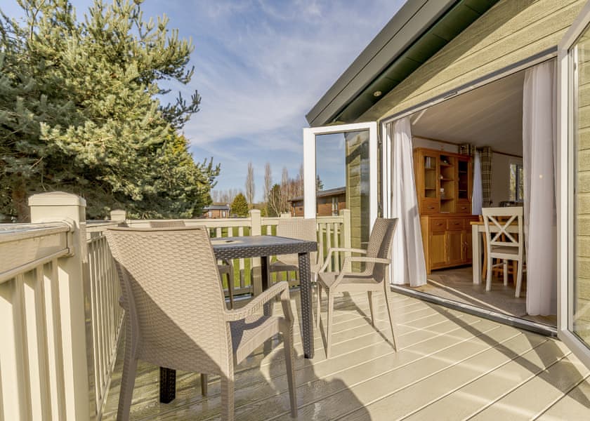 Typical | Gold Lodge P/F - Allerthorpe Country Park, Pocklington