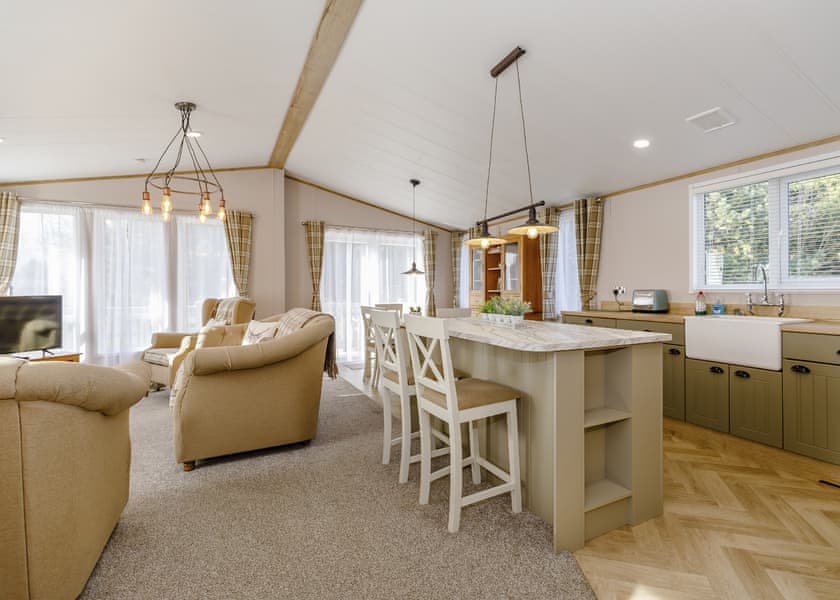 Typical | Gold Lodge P/F - Allerthorpe Country Park, Pocklington