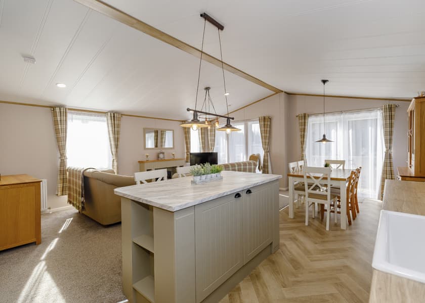 Typical | Gold Lodge P/F - Allerthorpe Country Park, Pocklington