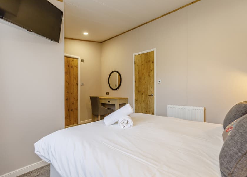 Typical | Gold Lodge P/F - Allerthorpe Country Park, Pocklington