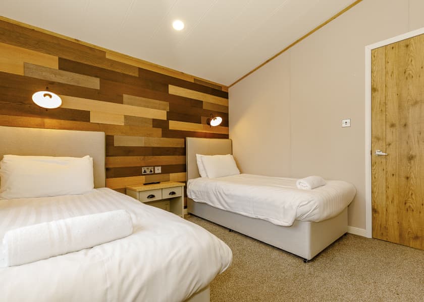 Typical | Gold Lodge P/F - Allerthorpe Country Park, Pocklington