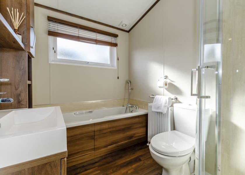 Typical | Gold Lodge P/F - Allerthorpe Country Park, Pocklington