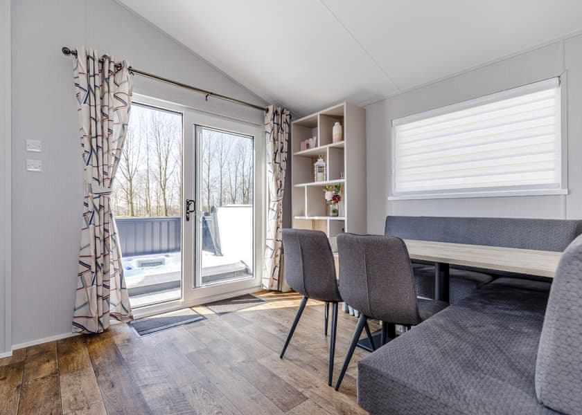 Typical | Gold Lodge VIP - Allerthorpe Country Park, Pocklington