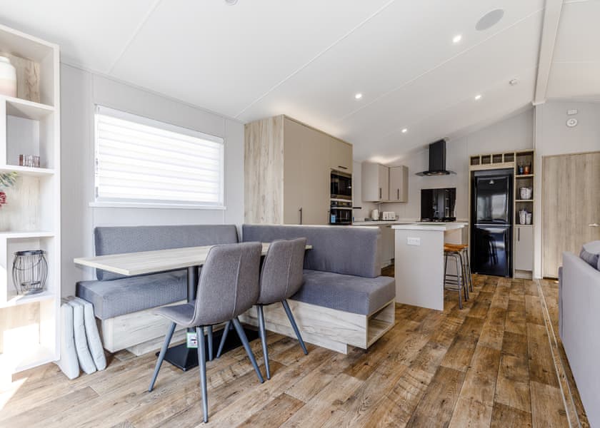 Typical | Gold Lodge VIP - Allerthorpe Country Park, Pocklington