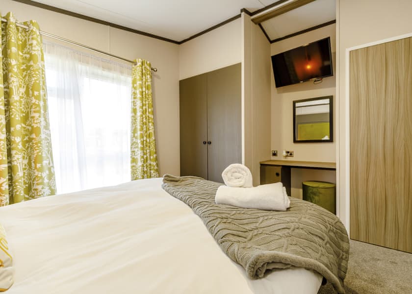 Typical | Gold Lodge VIP P/F - Allerthorpe Country Park, Pocklington