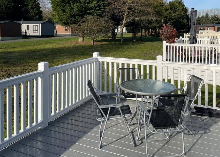 Typical | Silver Holiday Home P/F - Allerthorpe Country Park, Pocklington