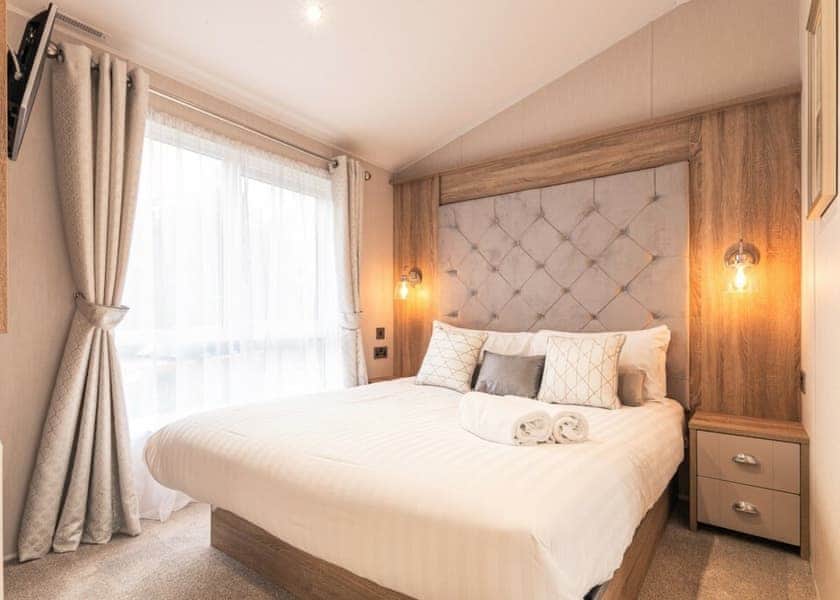 Typical | Silver Holiday Home P/F - Allerthorpe Country Park, Pocklington