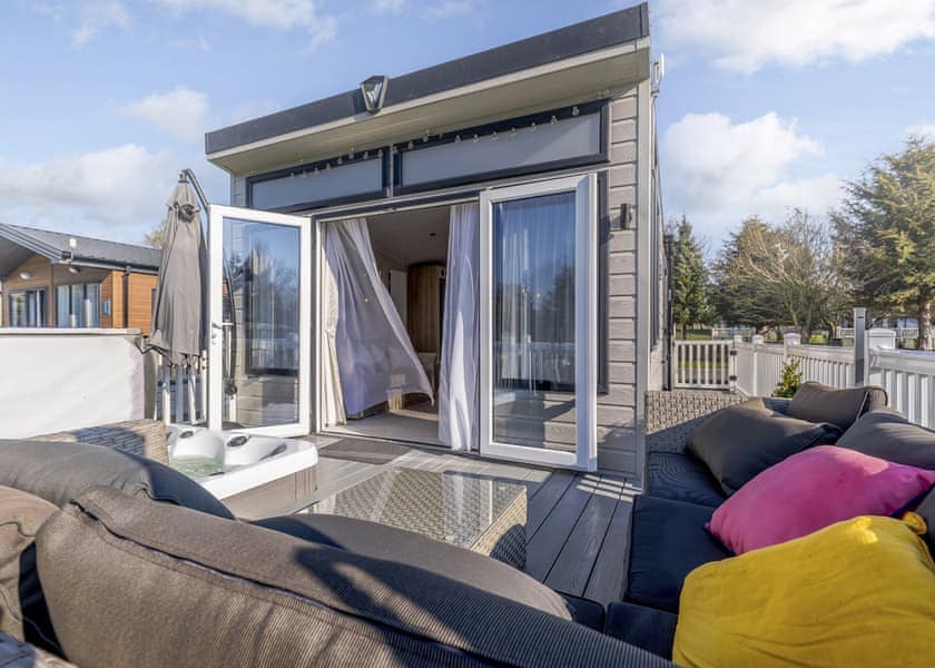 Typical | Silver Holiday Home VIP P/F - Allerthorpe Country Park, Pocklington