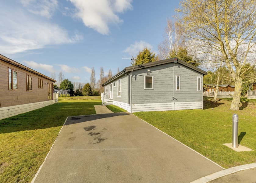 Typical | Diamond Lodge - Allerthorpe Country Park, Pocklington