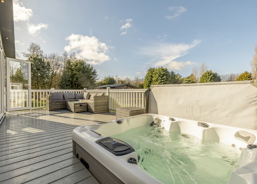 Typical | Diamond Lodge - Allerthorpe Country Park, Pocklington