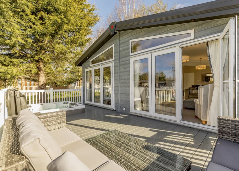 Typical | Diamond Lodge - Allerthorpe Country Park, Pocklington