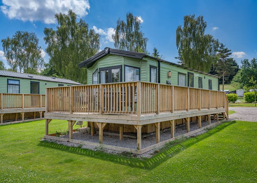 Wensleydale (Pet) - Akebar Park, Leyburn