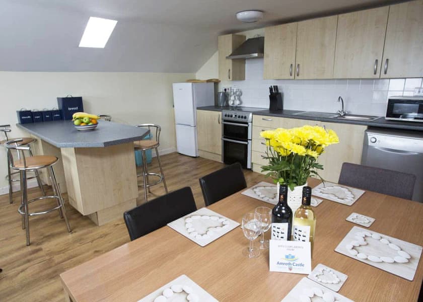 Glanymor Amroth Castle Holiday Park Holiday Parks Book Online