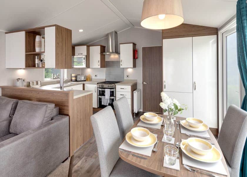 Beech 3 - Andrewshayes Holiday Park, Axminster