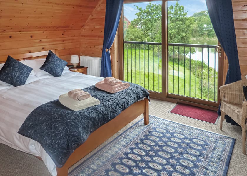 Lakeside Retreat - Anglesey Lakeside Lodges, Anglesey