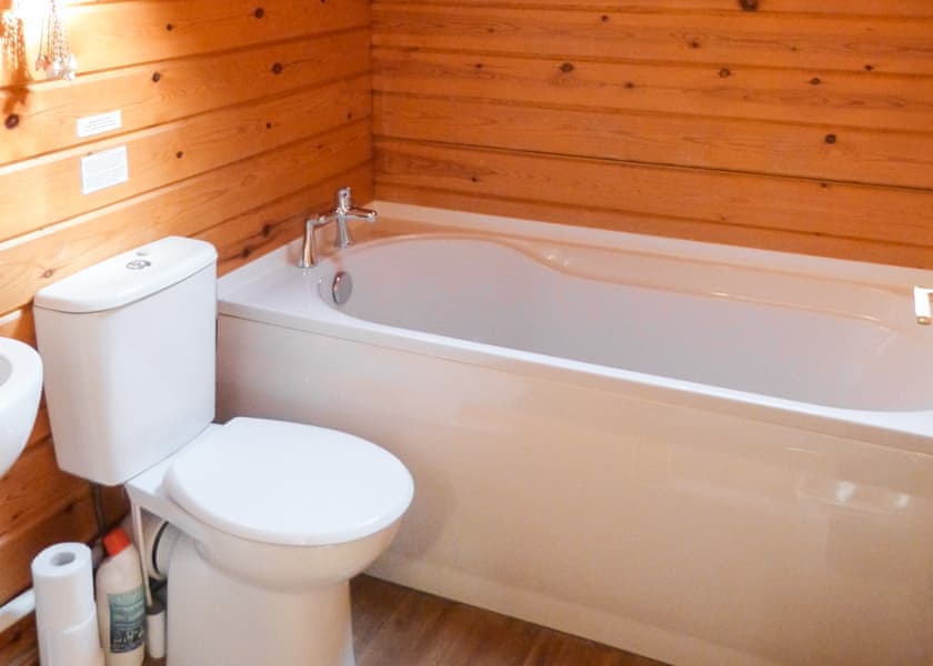 Lakeside Retreat - Anglesey Lakeside Lodges, Anglesey