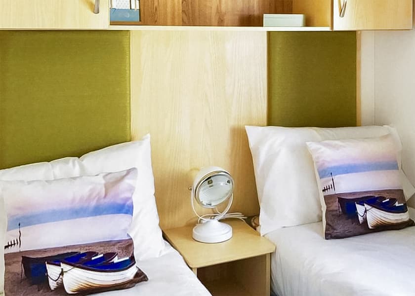 Superior Caravan 8 Pet - Appletree Holiday Park, Hubbert’s Bridge, near Boston