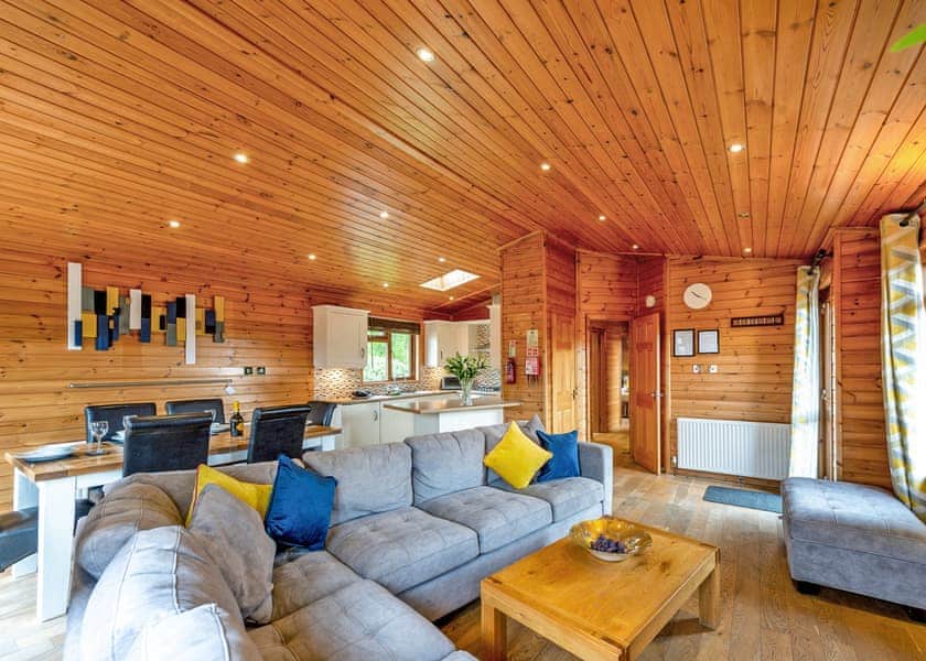 Kingfisher Supreme VIP - Ashlea Pools Lodges, Hopton Heath, Craven Arms
