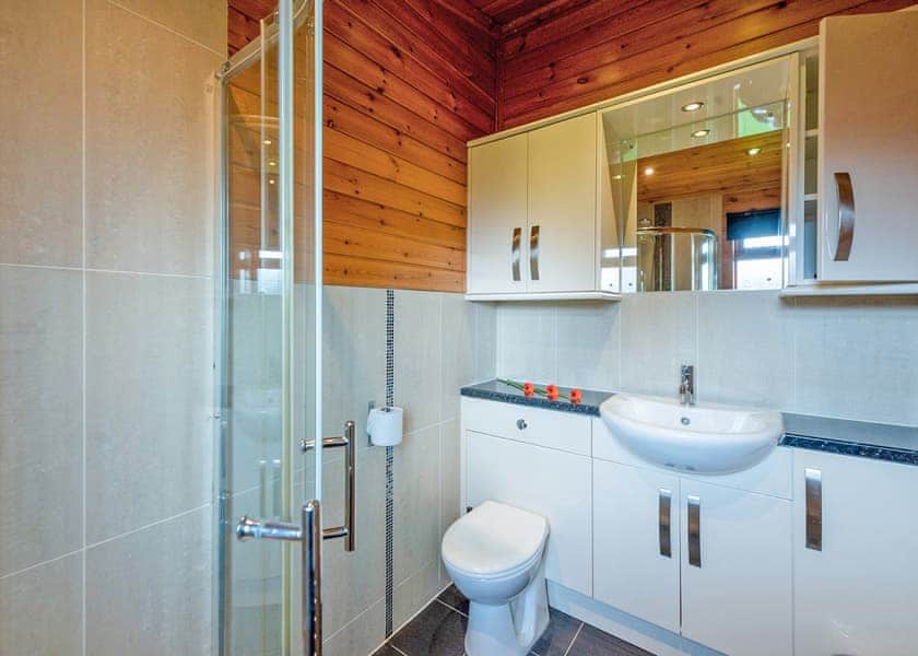 Kingfisher Supreme VIP - Ashlea Pools Lodges, Hopton Heath, Craven Arms
