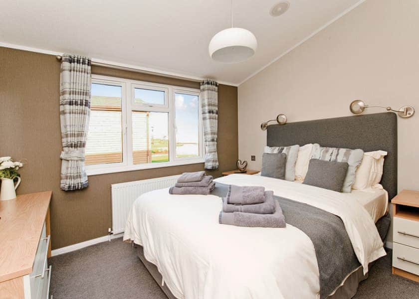 Cedar Lodge 6 - Ashby Woulds Lodges and Spa, Overseal, Nr Ashby-de-la-Zouch